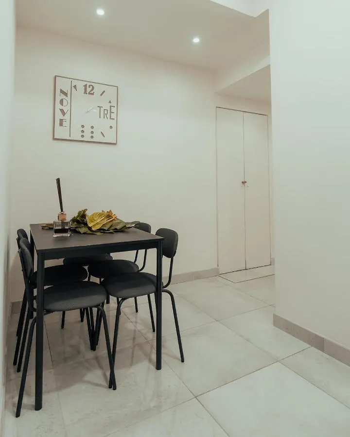 Dimora 311 Apartment Naples